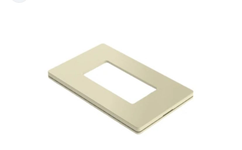 TAPADERA TRIPLE DE INTERRUPTOR